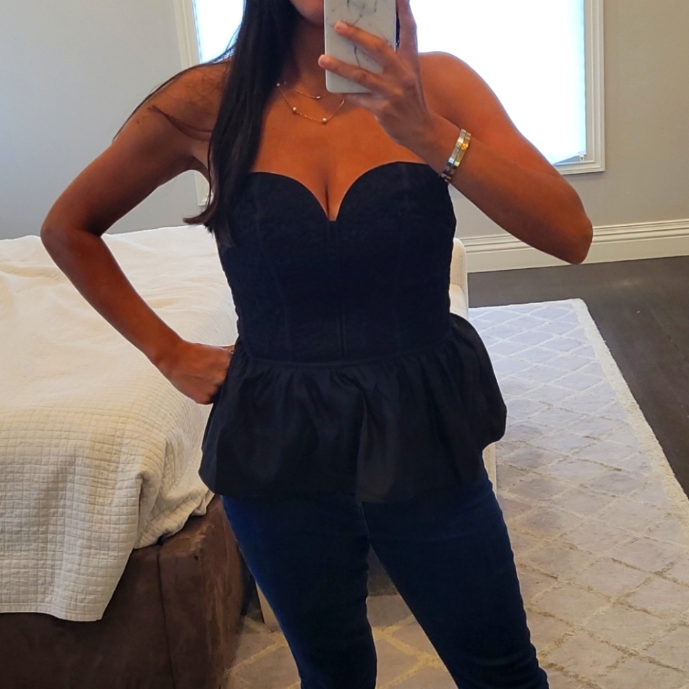 WOMEN'S DEVLIN BLACK LACE STRAPLESS PEPLUM TOP